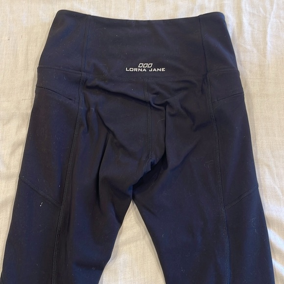 B1803 Lorna Jane black leggings EUC SZ M - Picture 2 of 6